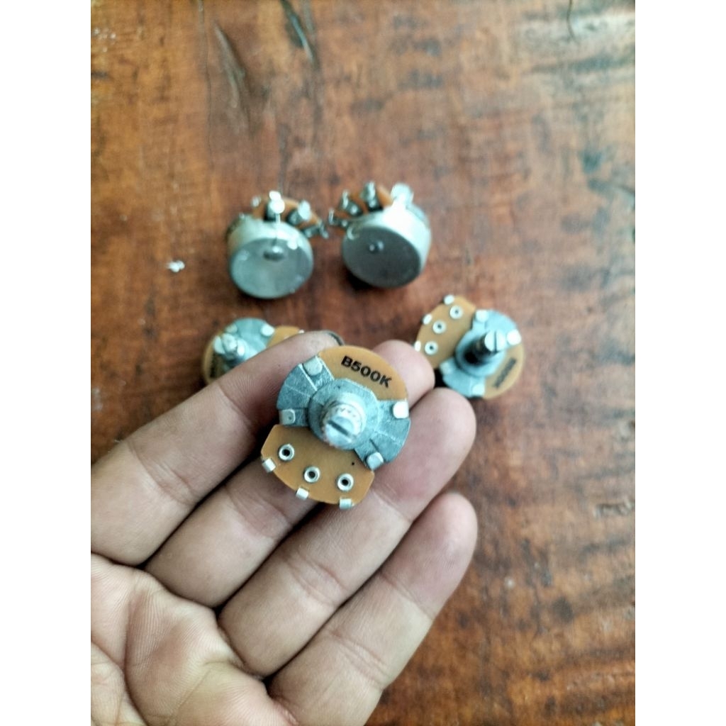 Potensio  B500K  Jinsung Made In Korea Original untuk Guitar & Bass Elektrik