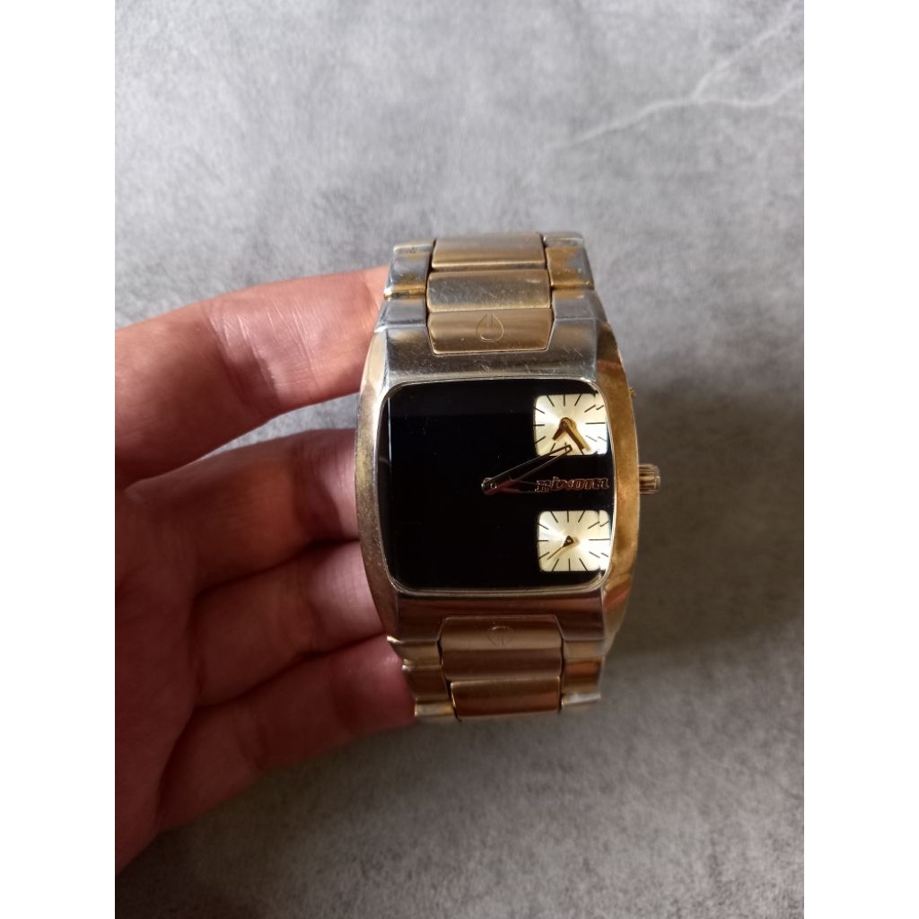 Jam Nixon The Banks Ori Apa Adanya