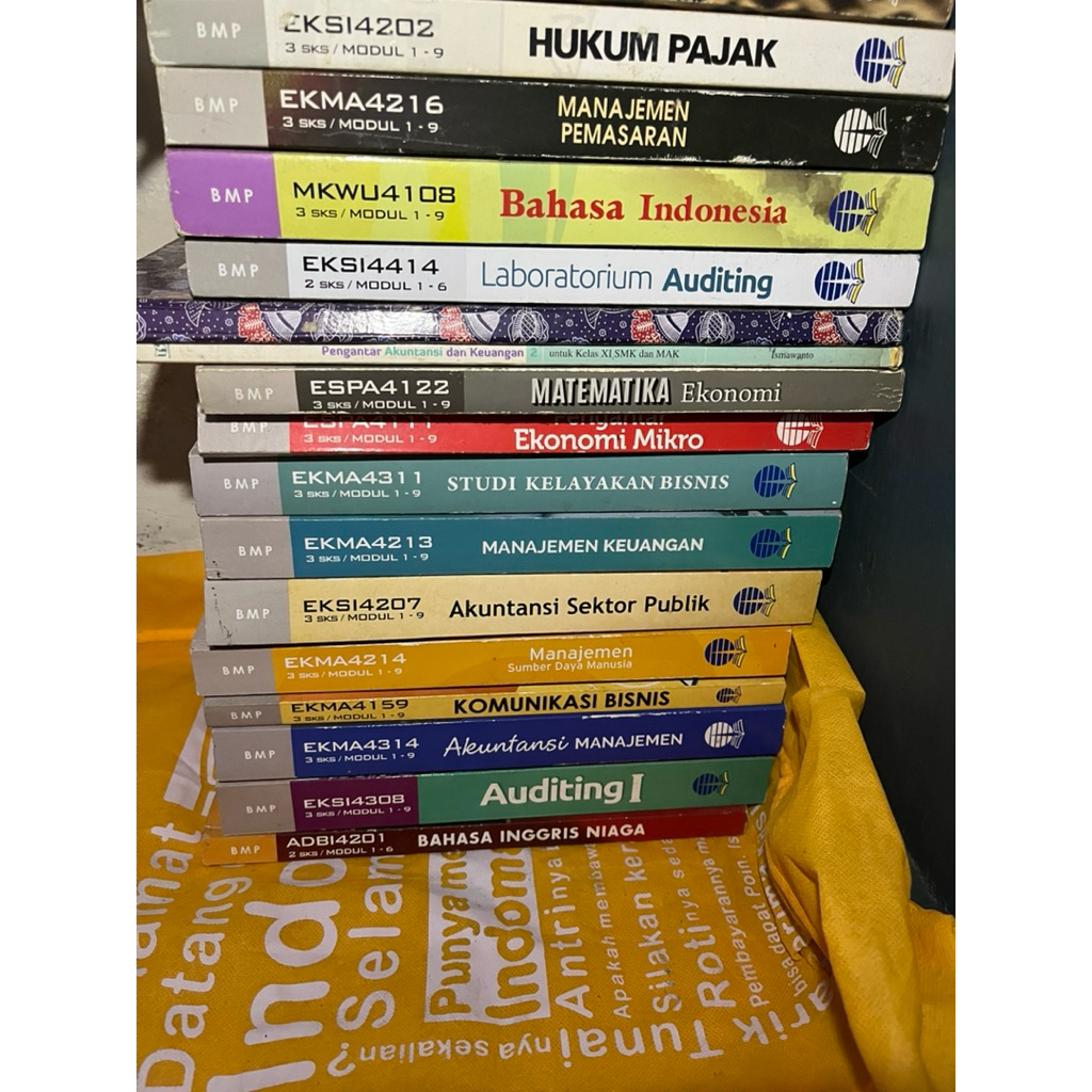 Buku universitas terbuka
