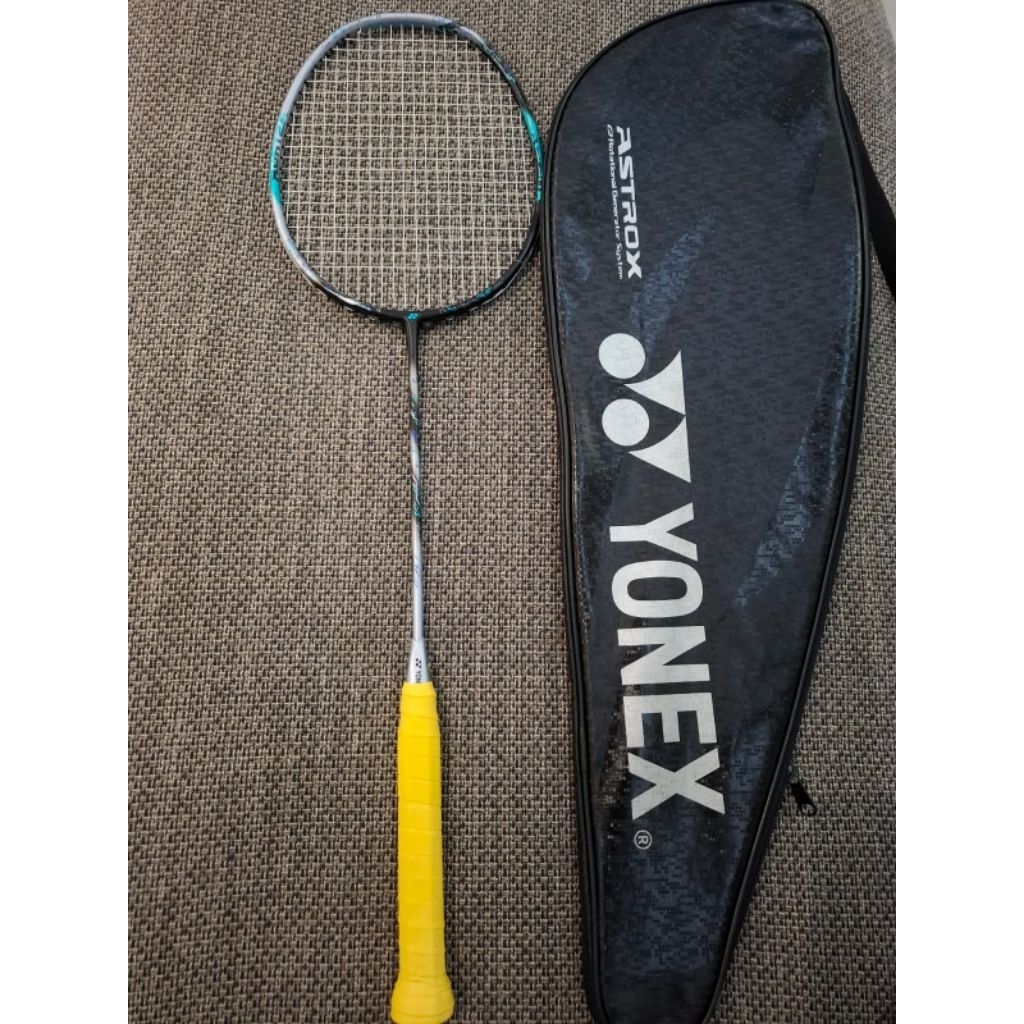 Raket Yonex Astrox 88D Pro 4u g6 & astrox 77 Pro 4u g6