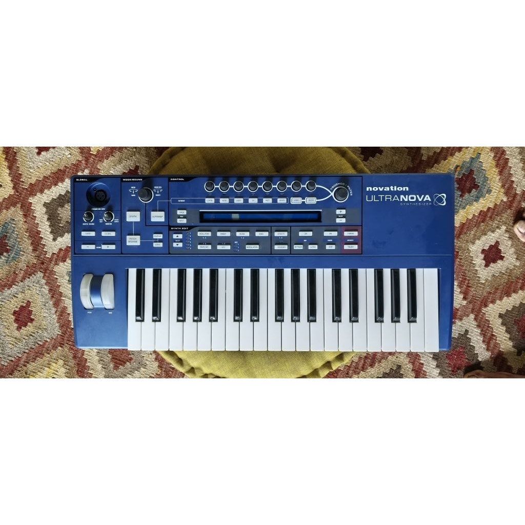 Novation Ultranova