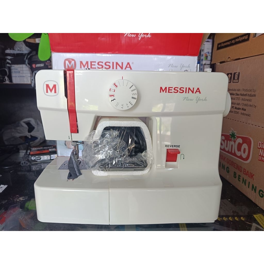 Mesin Jahit Messina N808 second like new komplit