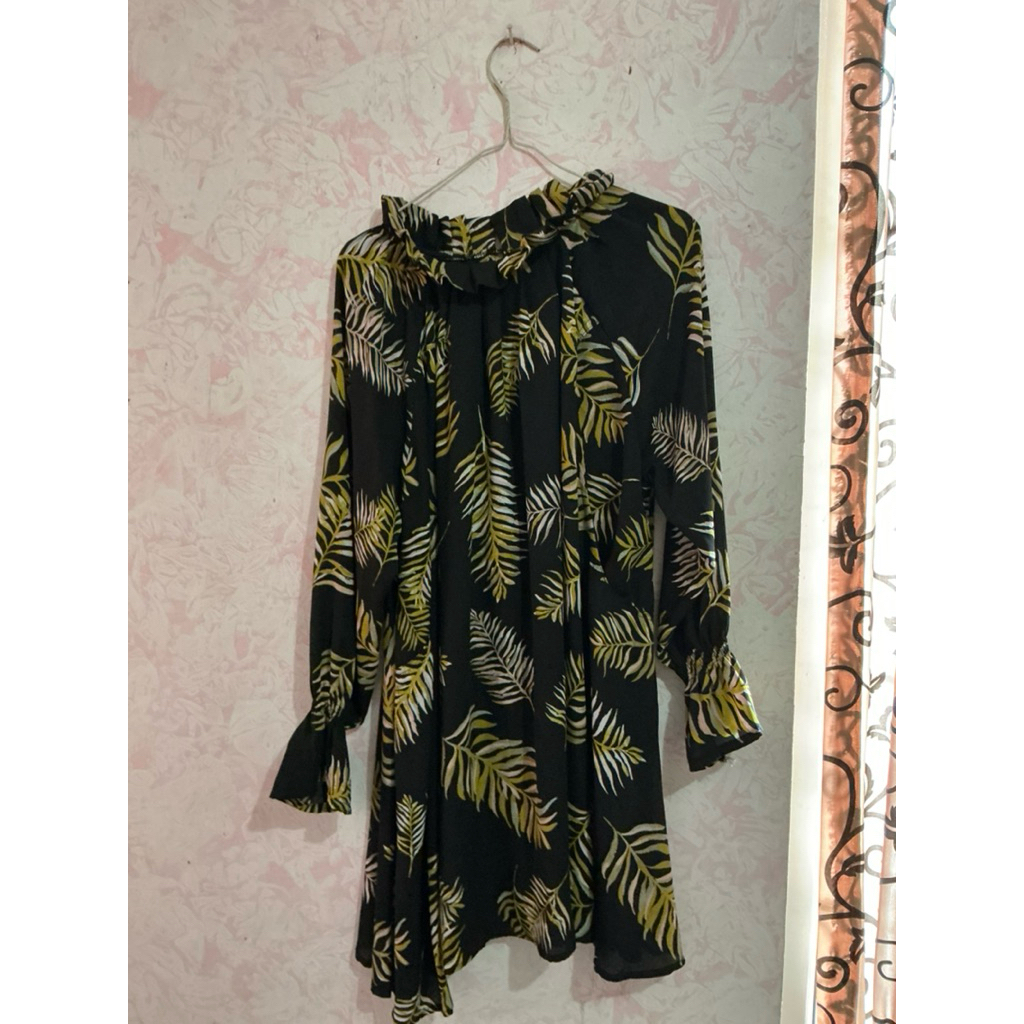 preloved zhafa midi dress