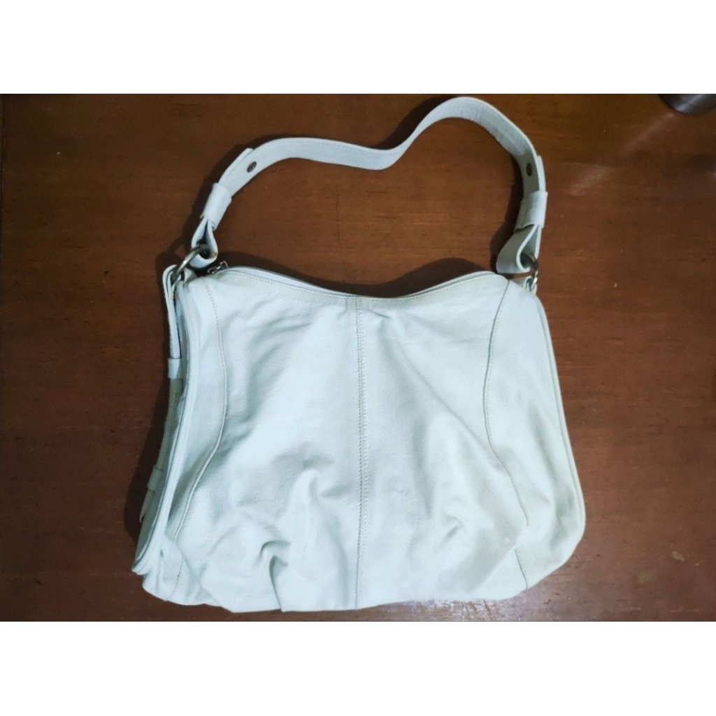 tas off white
