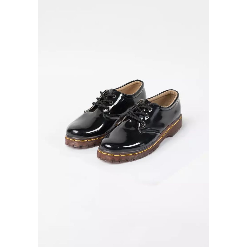 sepatu docmart kulit