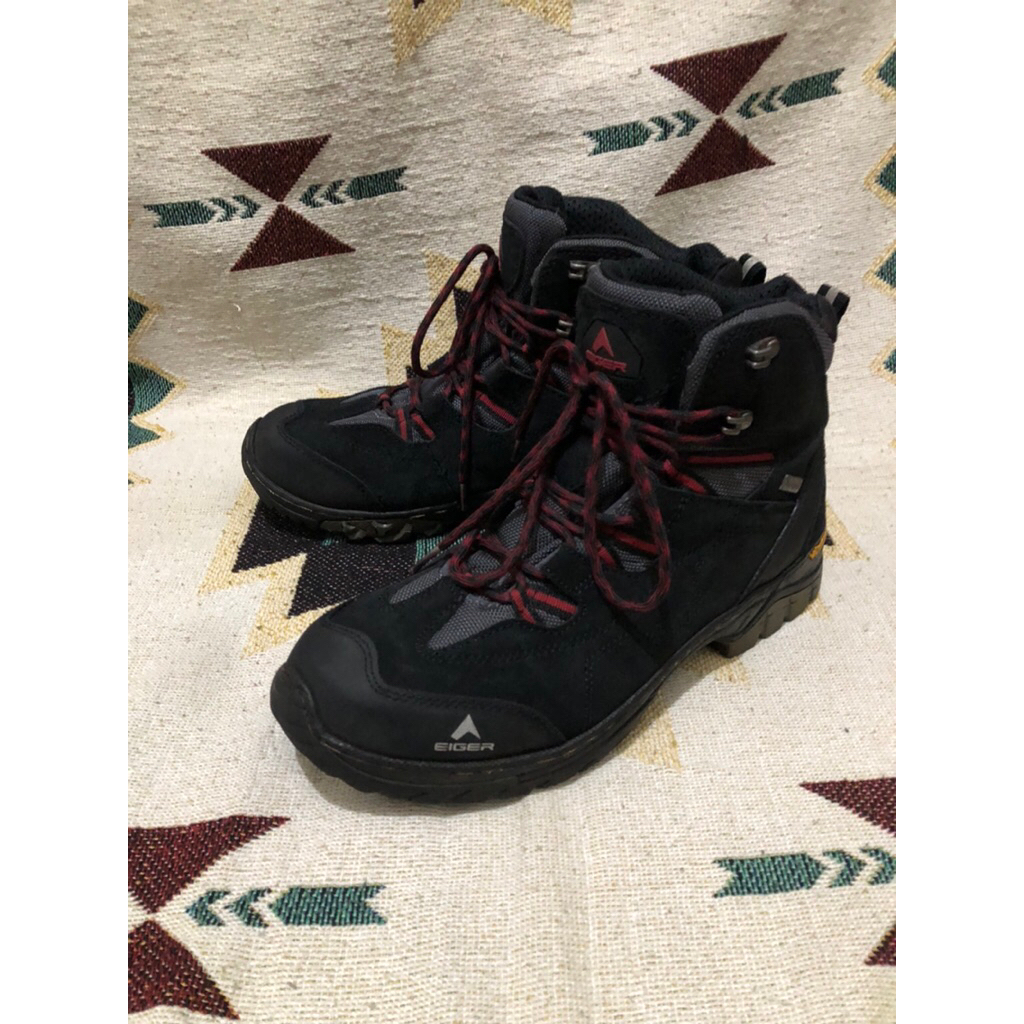 (HARGA NET / PAS) EIGER CERBERUS TRACKING BOOTS SIZE 43 FIT 42 / SEPATU EIGER / JUAL EIGER / BOOTS /