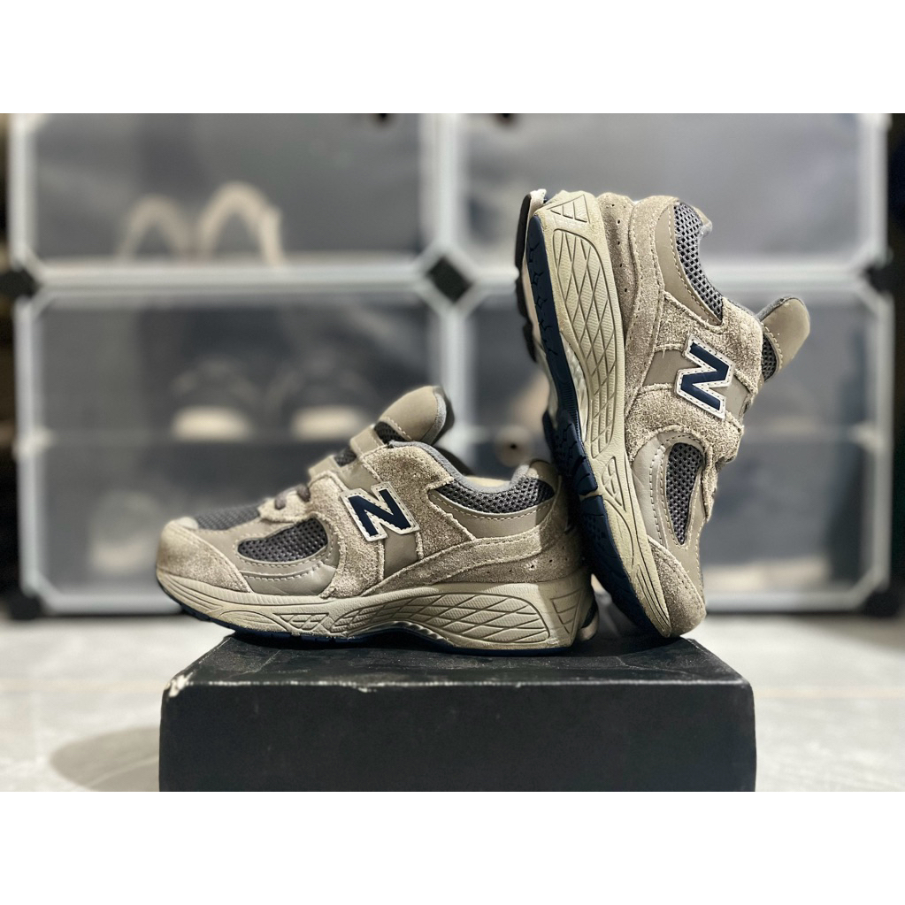 Sepatu Anak Preloved/Second Kids NB 2002R Size 31