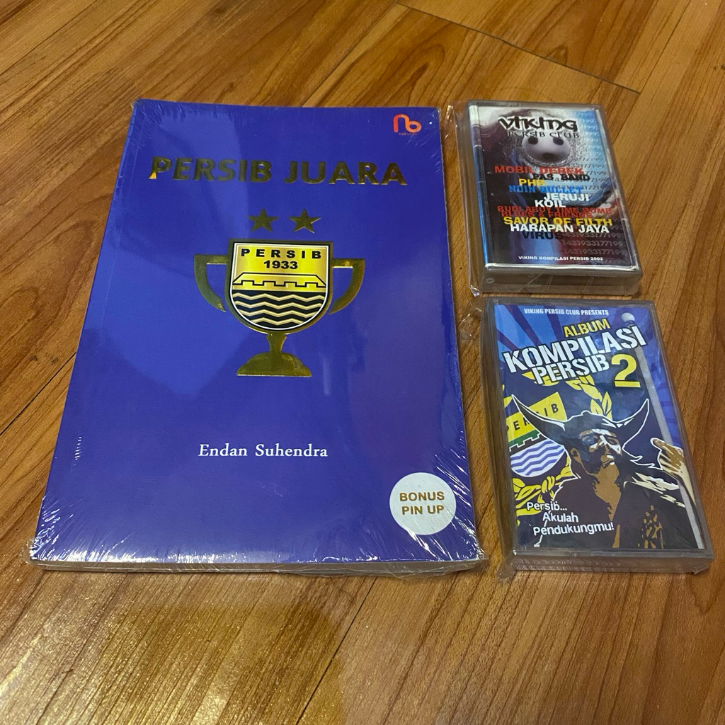 paket PERSIB JUARA buku, dan kaset kompilasi viking persib club