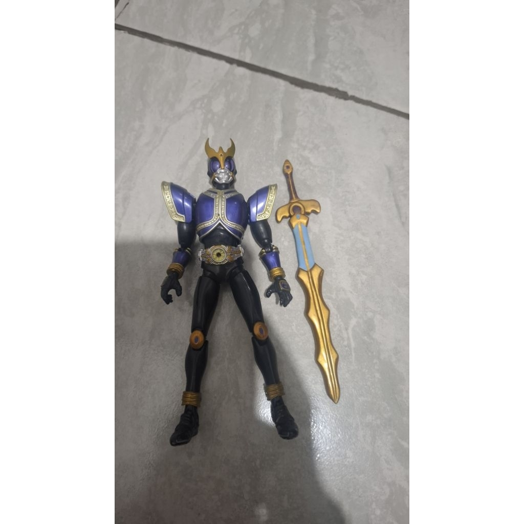 Shf kuuga rising titan