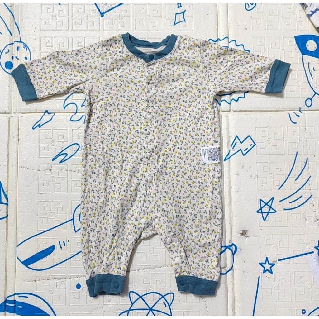 Baju Kodok Bayi Motif Bunga Kecil Kombinasi Biru