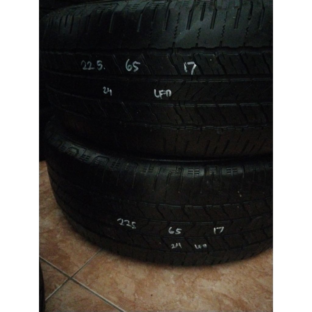 Ban ukuran 225/65/R17
