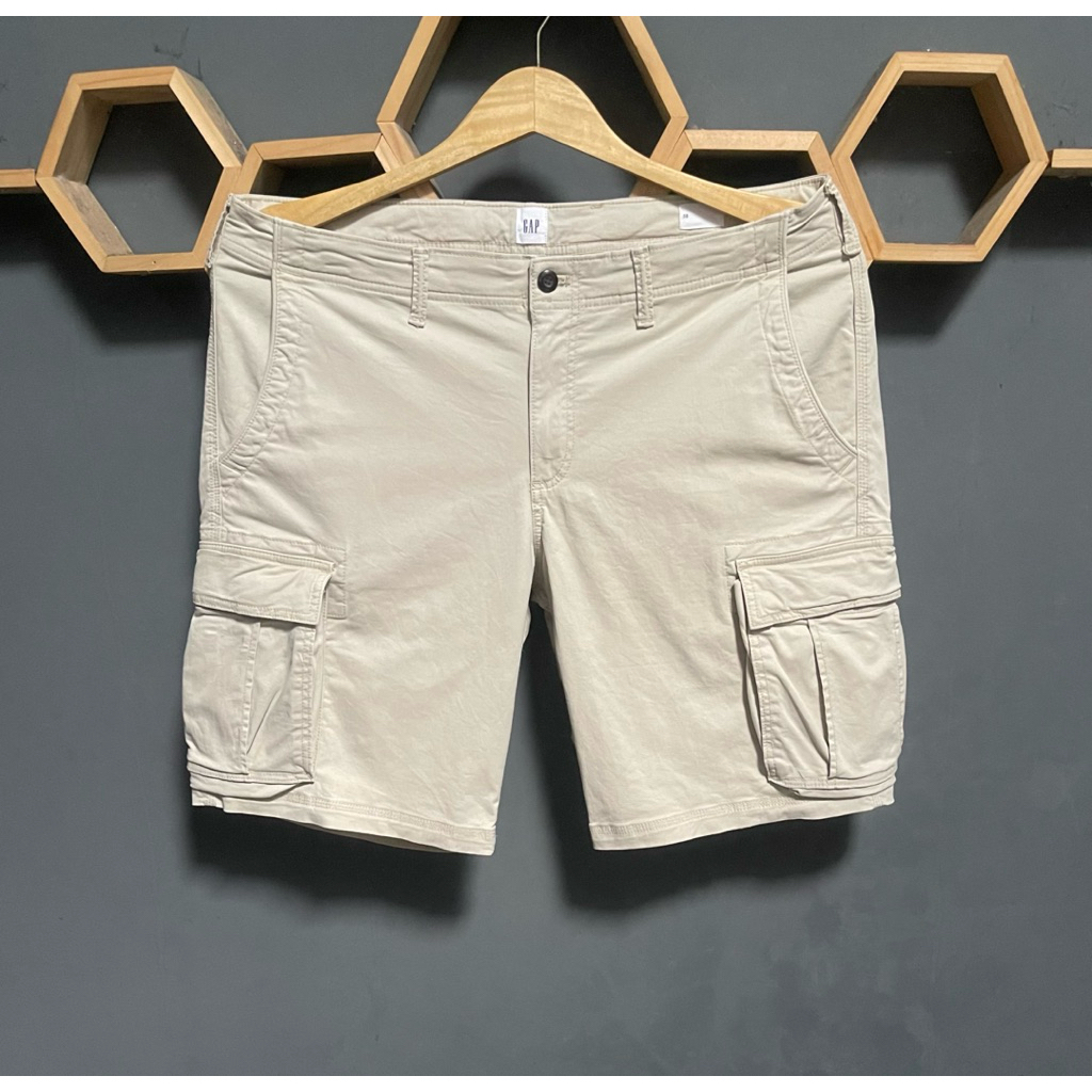 CELANA CARGO PENDEK GAP SIZE 40