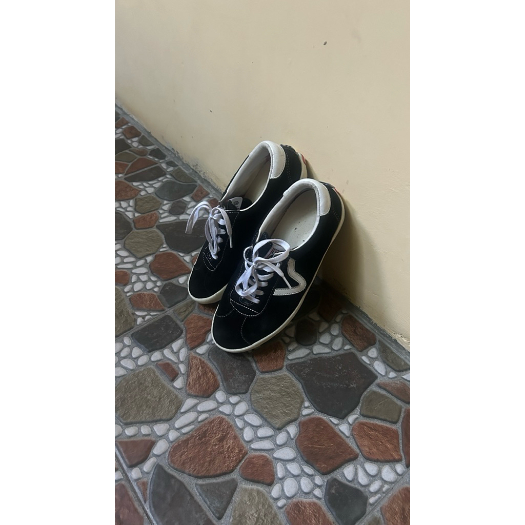 vans epoch BW 42