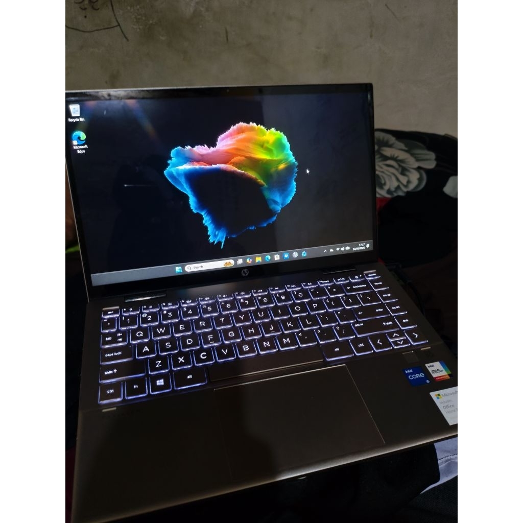 HP pavilion x360 convertible 14-dy0xxx i5 1135g7 iris xe