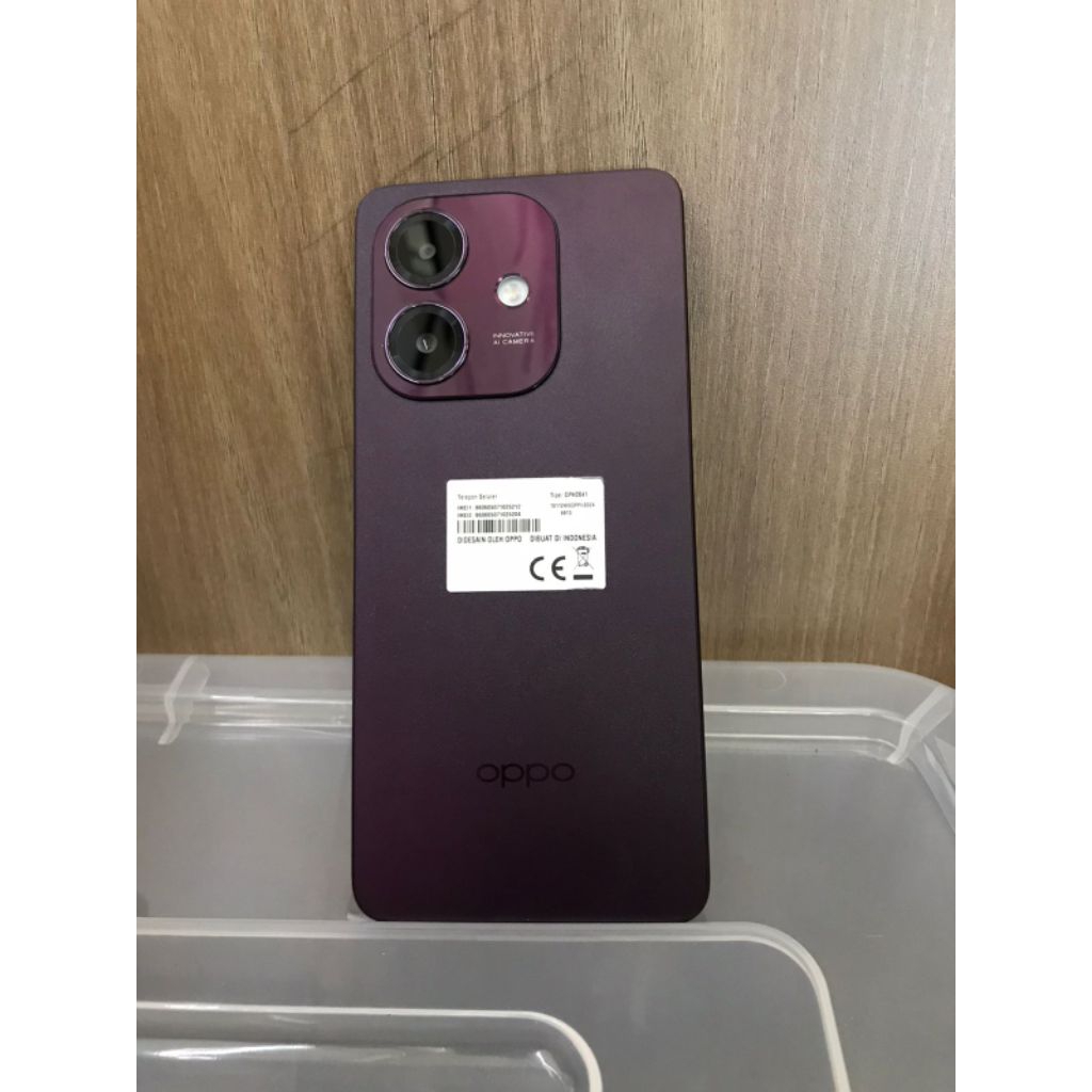 oppo a3x ram 4/64 gb hp casan 
fisik jamur pemakaian 
95% 
siap pakai
