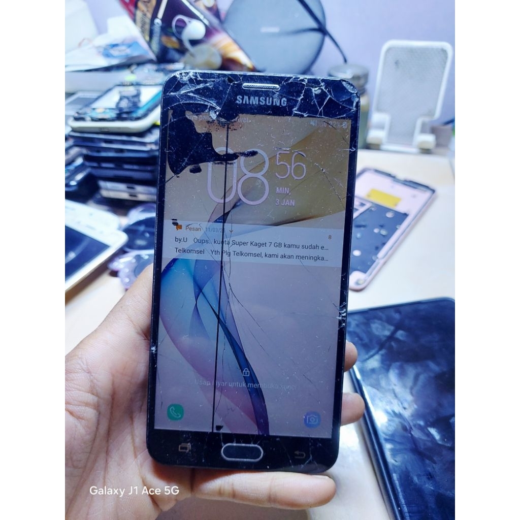 Unit Samsung J7 Prime 3/32GB 4G Minus LCD+KunciLayar