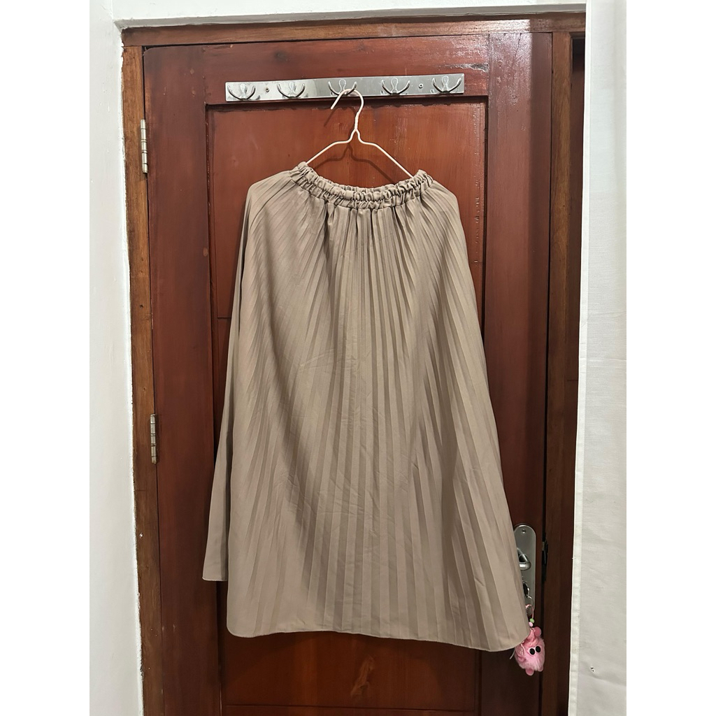 preloved rok coklat