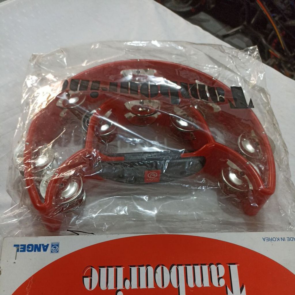 TAMBOURINE