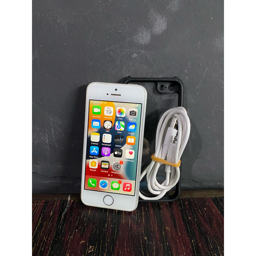 Iphone SE 2016 16GB/32GB/64GB/128GB second original