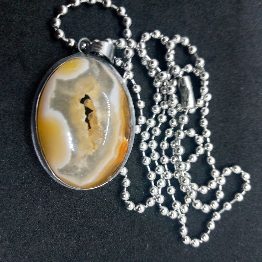 Liontin Batu Sulaiman Madu Combong Motif Unik Natural Alam