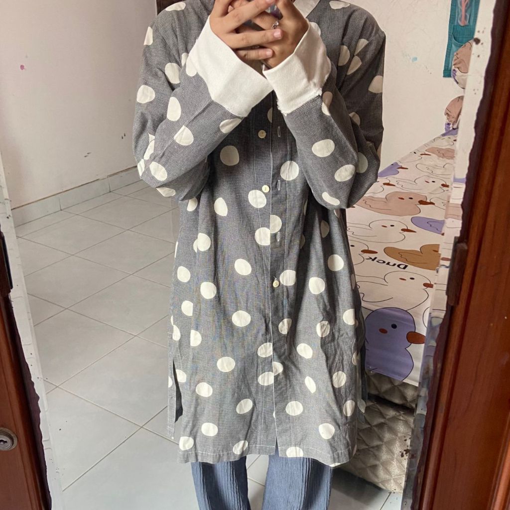 Tunik polkadot abu putih bahan tebal