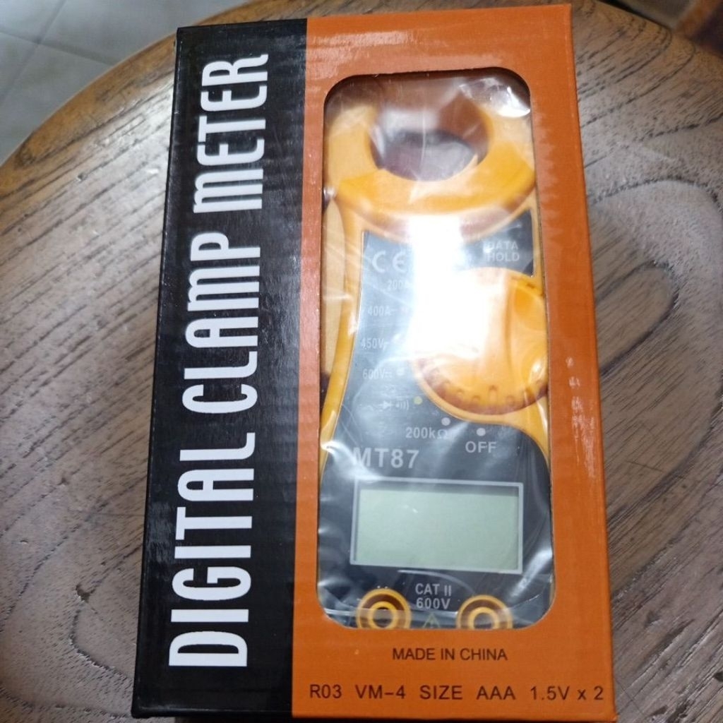 Digital Clamp Meter MT87