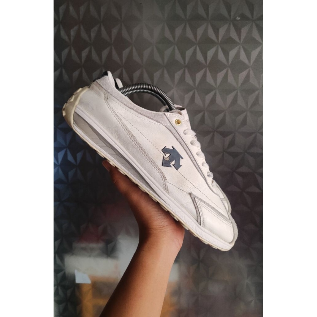 sepatu descente SZ 42,5 second bekas preloved