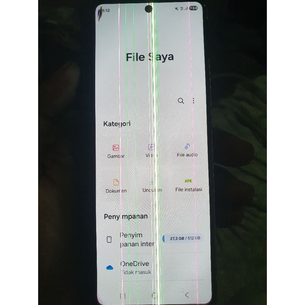 lcd depan z fold 3 copotan minus kyak difoto.