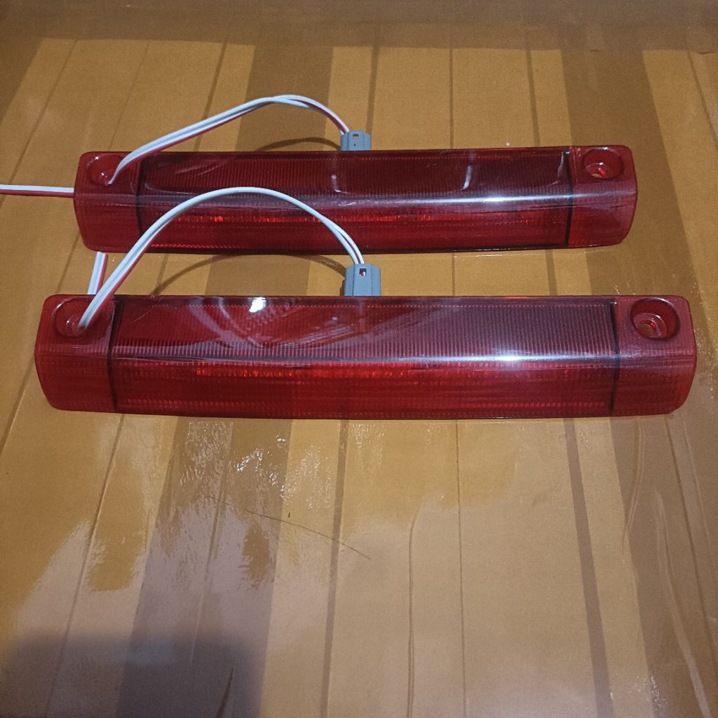 Lampu Spoiler Innova Reborn ORIGINAL