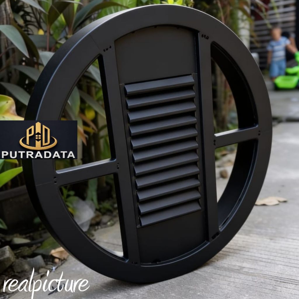 Jendela kaca Mati Klasik Kayu Jati Diameter 60 cm