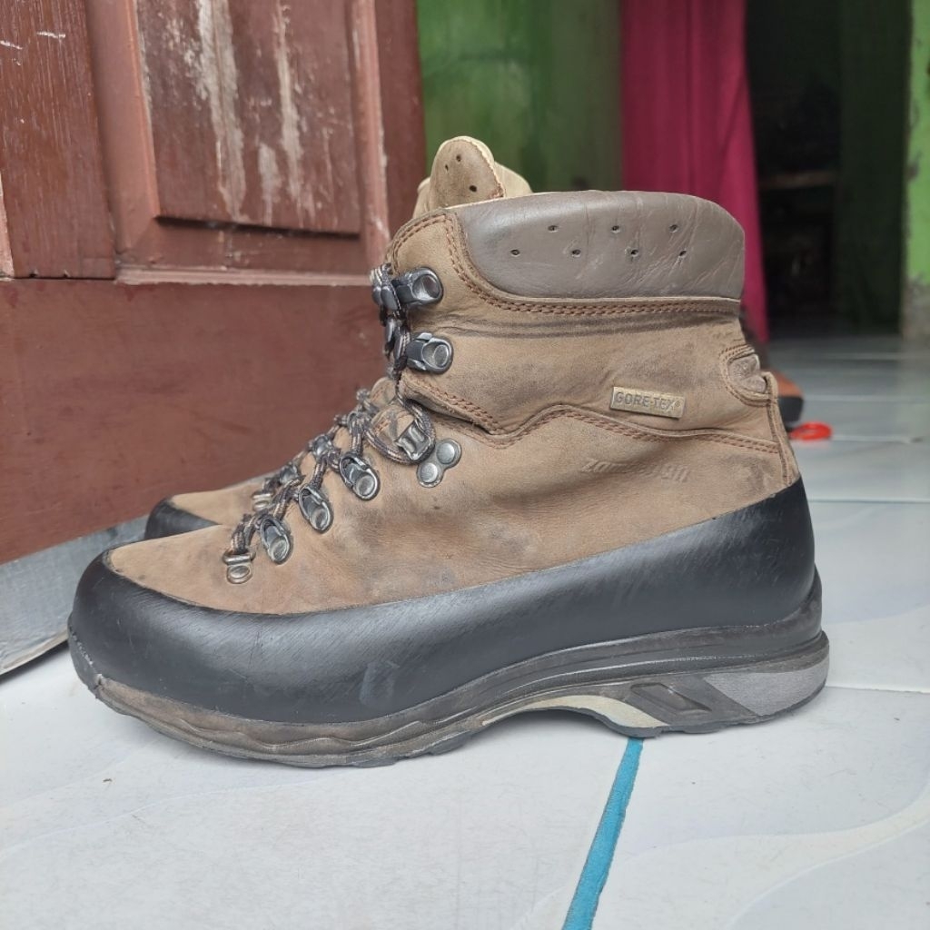 made in italy zambelan goretex vibram sepatu gunung