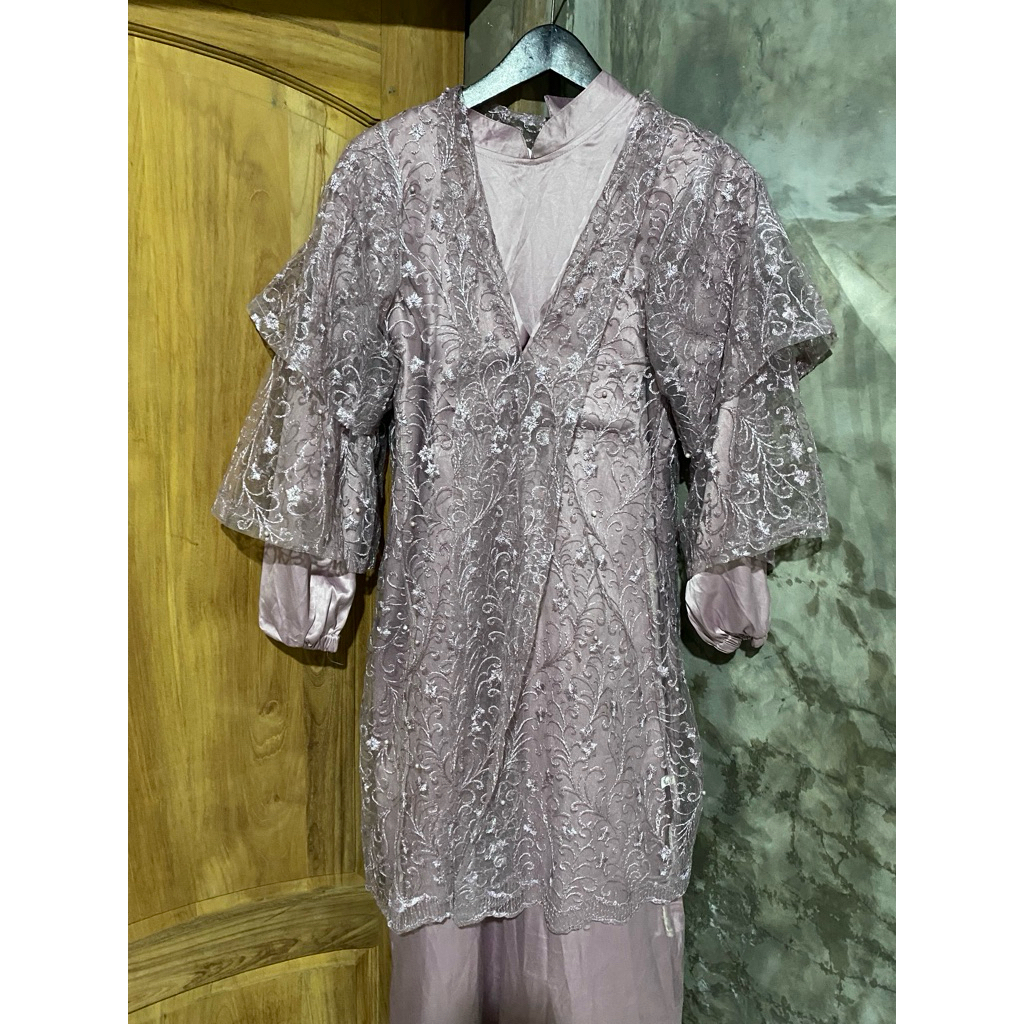 set dress kondangan lilac
