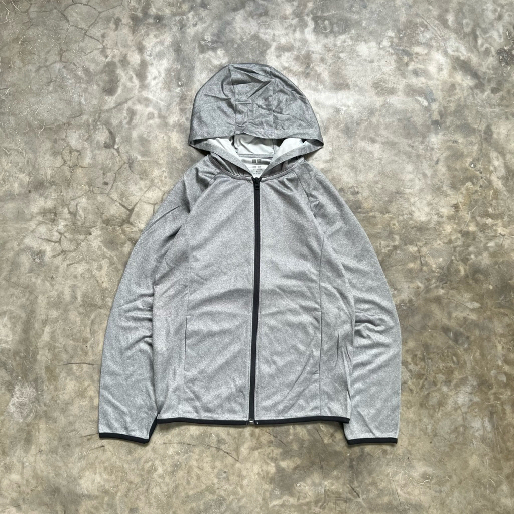 Uniqlo Dry Zip hoodie