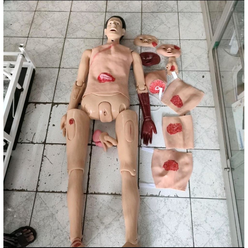 phantom manekin alat peraga model luka seluruh tubuh full body trauma silikon
