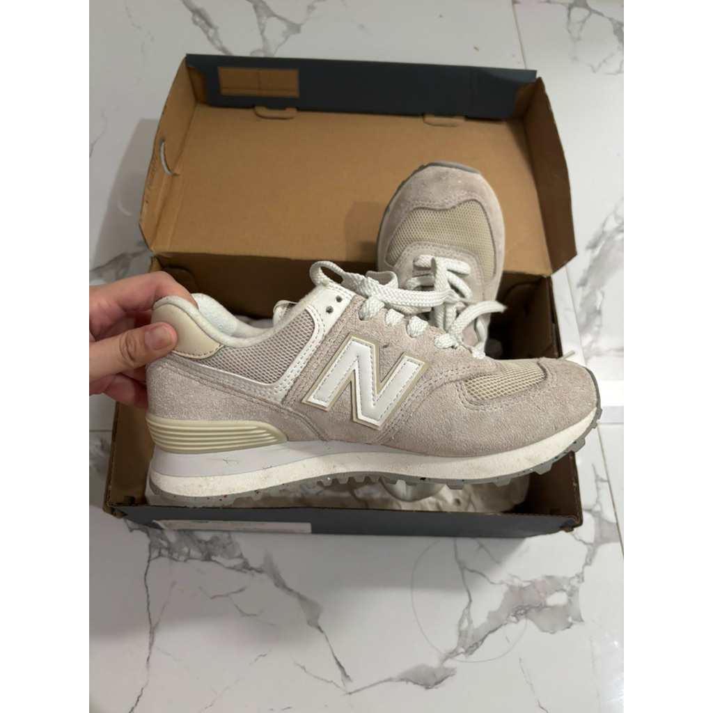 Sepatu New Balance 574 Core’s Women Sneakers - Nimbus Cloud with White