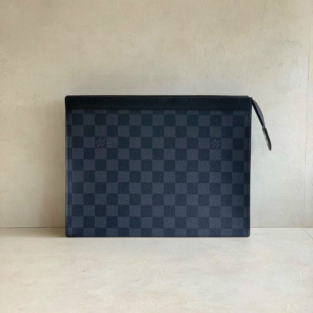 Louis Vuitton LV Pochette Voyage Damier MM