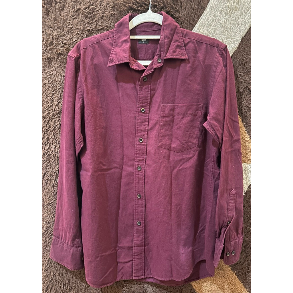 Kemeja Uniqlo Burgundy PL