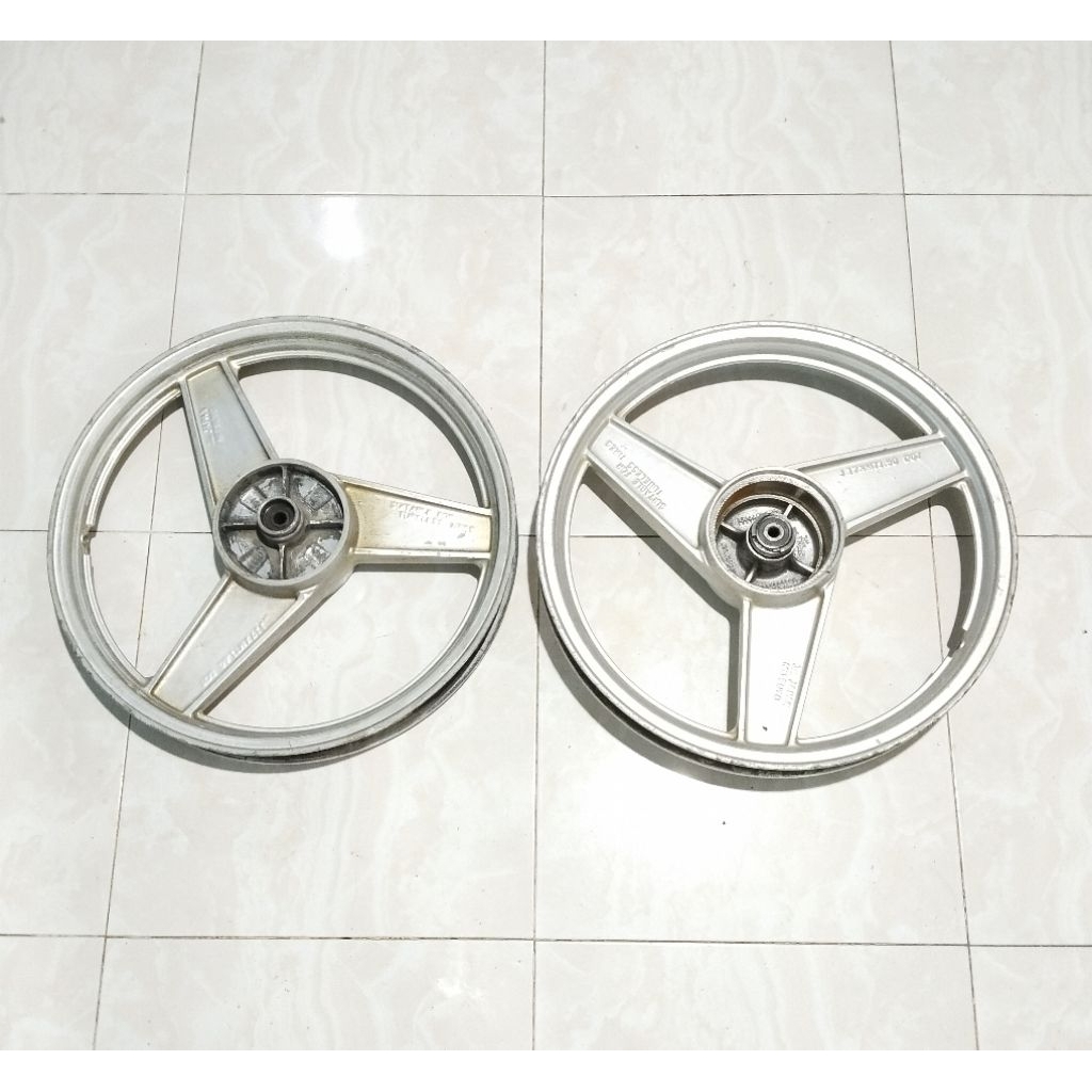 VELG MITSUYO JAPAN PALANG 3 DEPAN BELAKANG RING 17 UNTUK SUZUKI SERIES