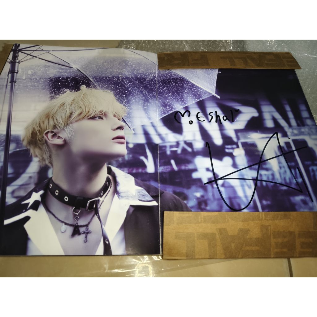 WTS ALBUM SIGNED HUENINGKAI TXT THE NAME CHAPTER FREEFALL EVENT YZY YIZHIYU WITHFANS