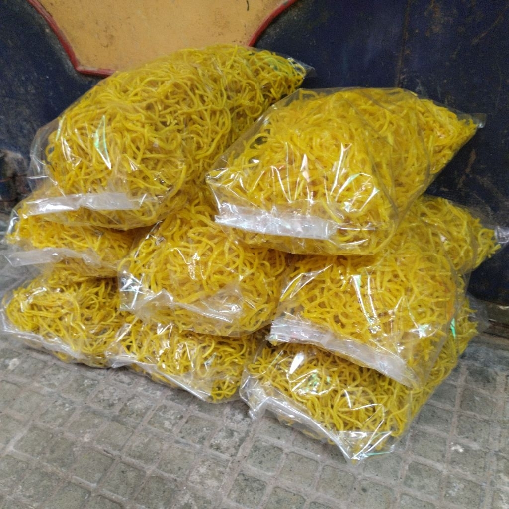 Mie Kuning Kering Awut mentah 1kg