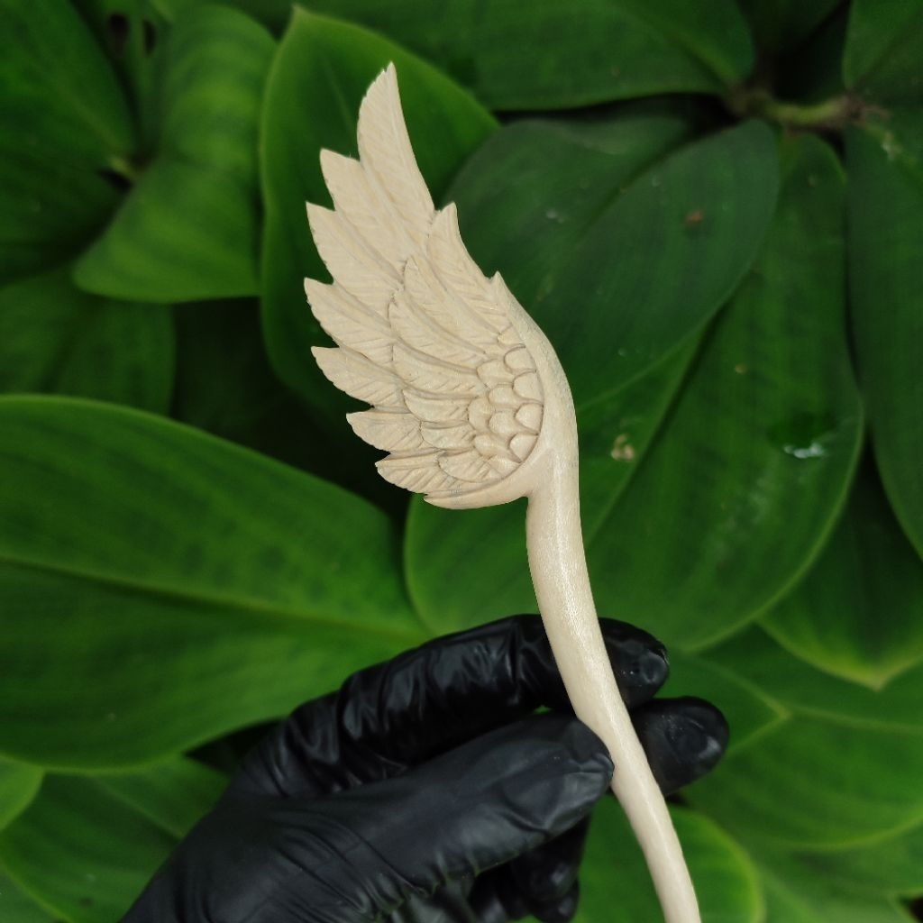 Tusuk konde Kayu handmade Jepit Rambut estetik Hiasan Rambut motif sayap Wing hair pin Hair stick Ha
