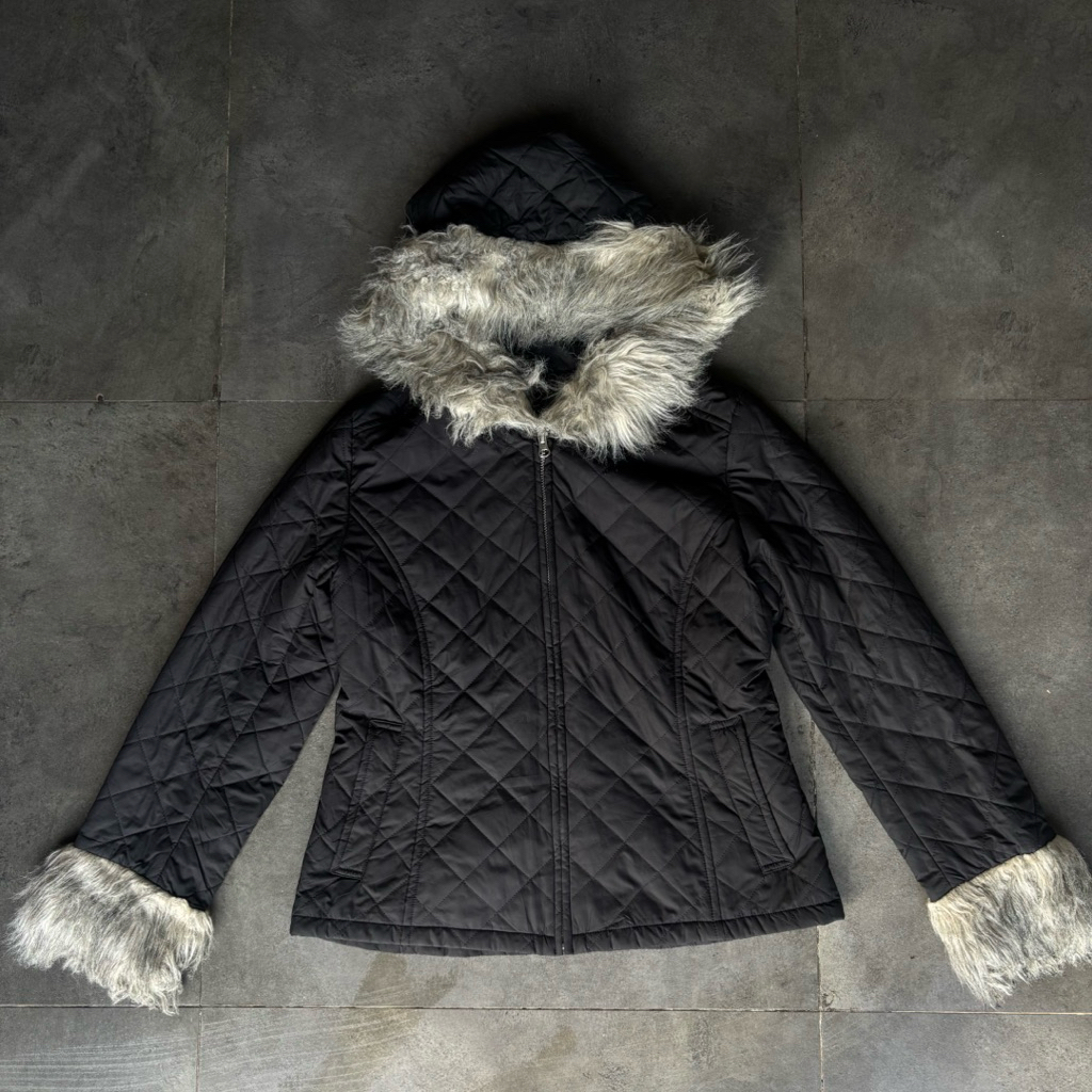 Uniqlo Black Quilted Jacket Hoodie Woman