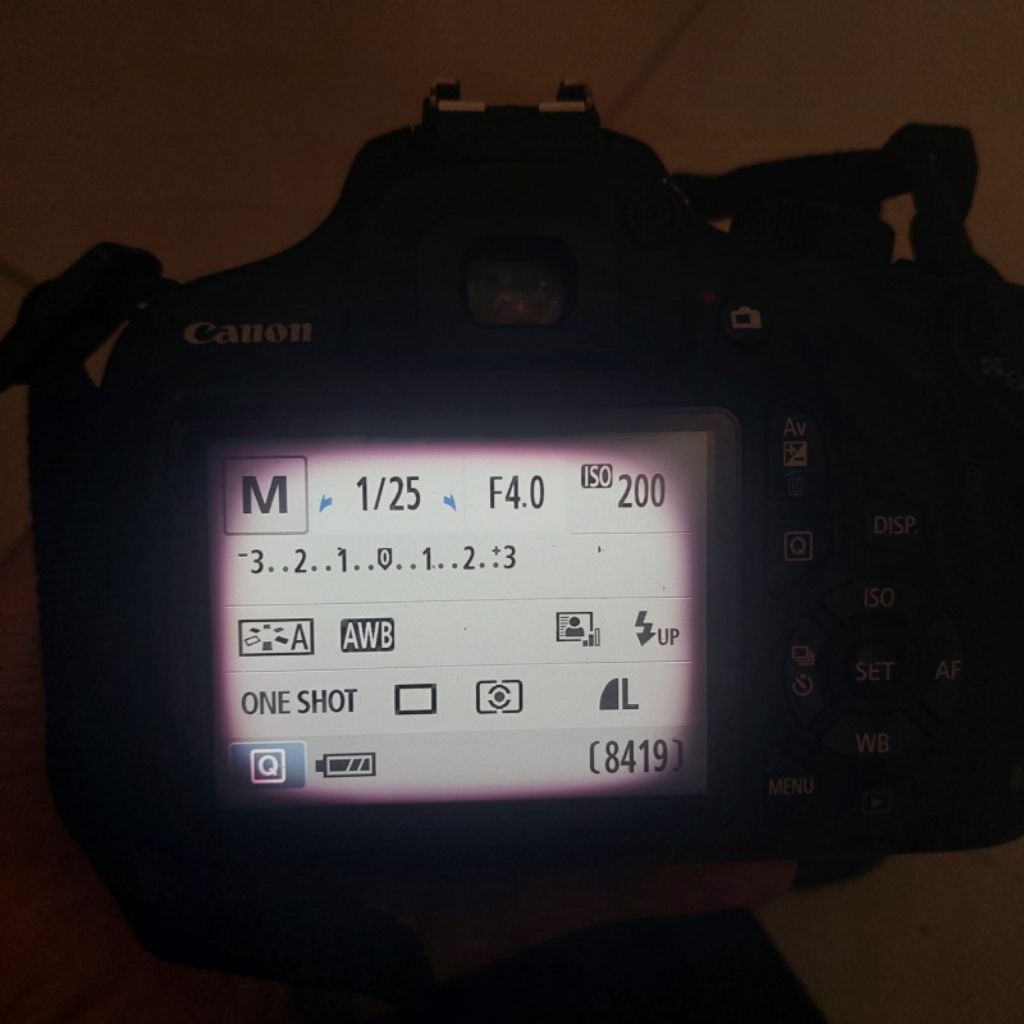 Kamera DSLR Canon 1200D