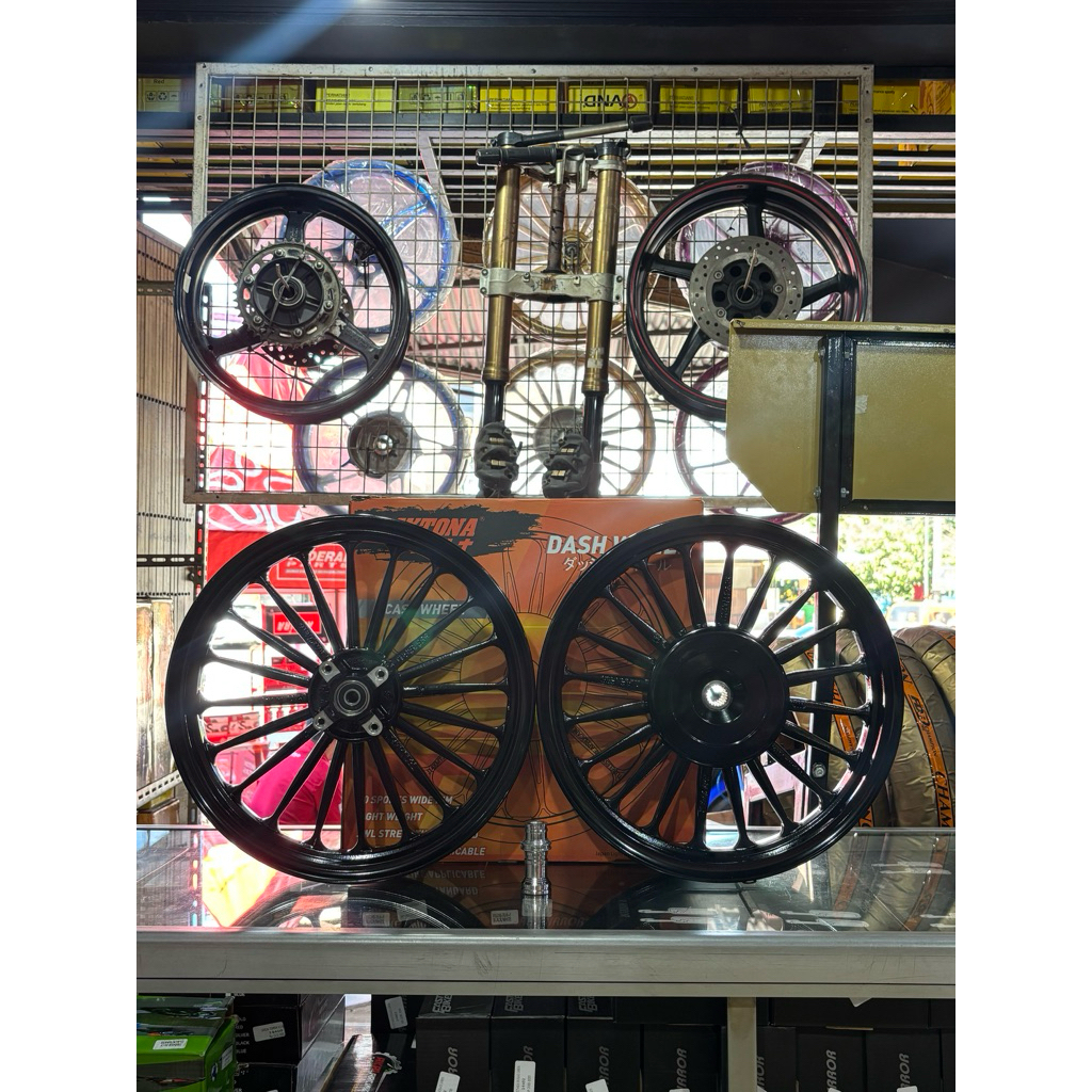 VELG DAYTONA dan BOSHING BEAT SCOOPY VARIO