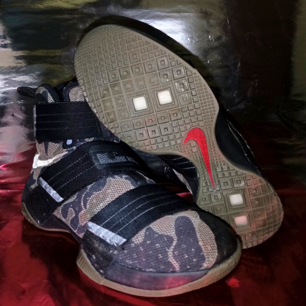 Nike LeBron Zoom Soldier 10 SFG Army Camo size 41