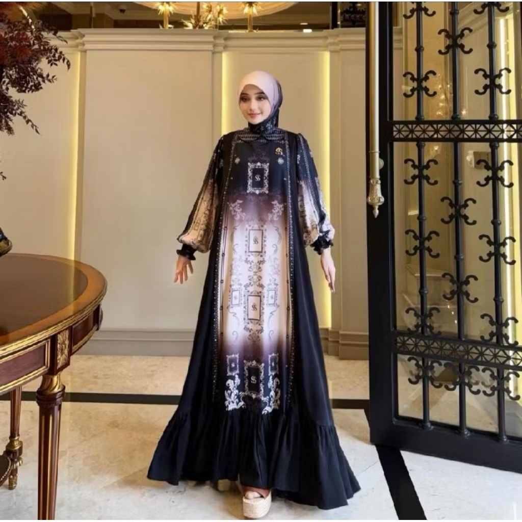 Shella Saukia Gamis Elegan Dress Hitam Gradasi Set Hijab