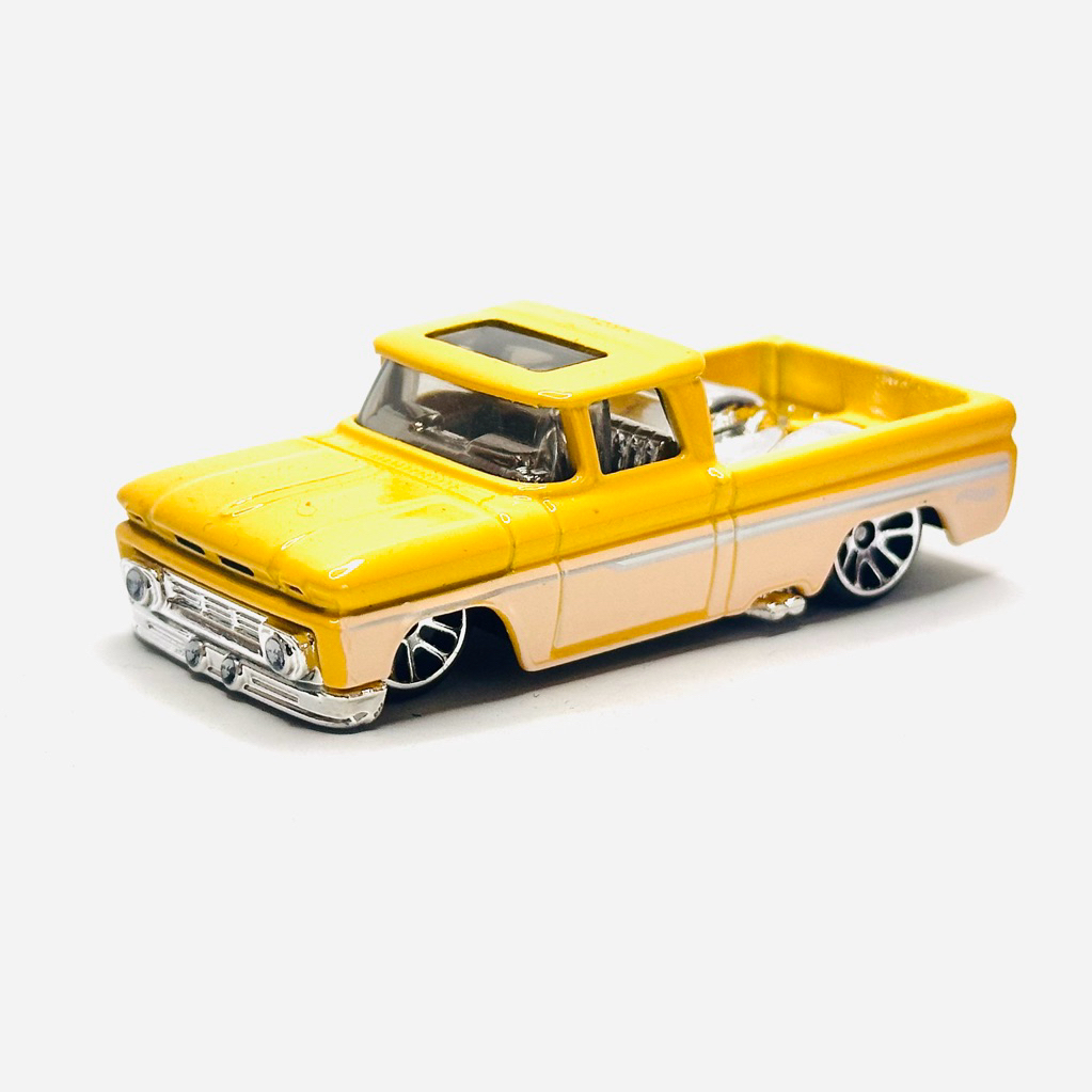 HOT WHEELS CUSTOM 62 CHEVY PICKUP ( LOOSE )