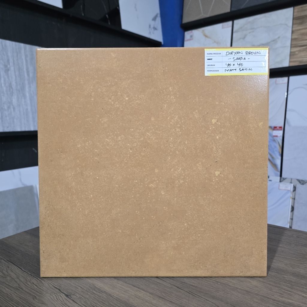 Keramik Lantai Teracota Vintage / Keramik Coklat Matt / Keramik Mulia Saafia 40x40 DIRYAN BROWN