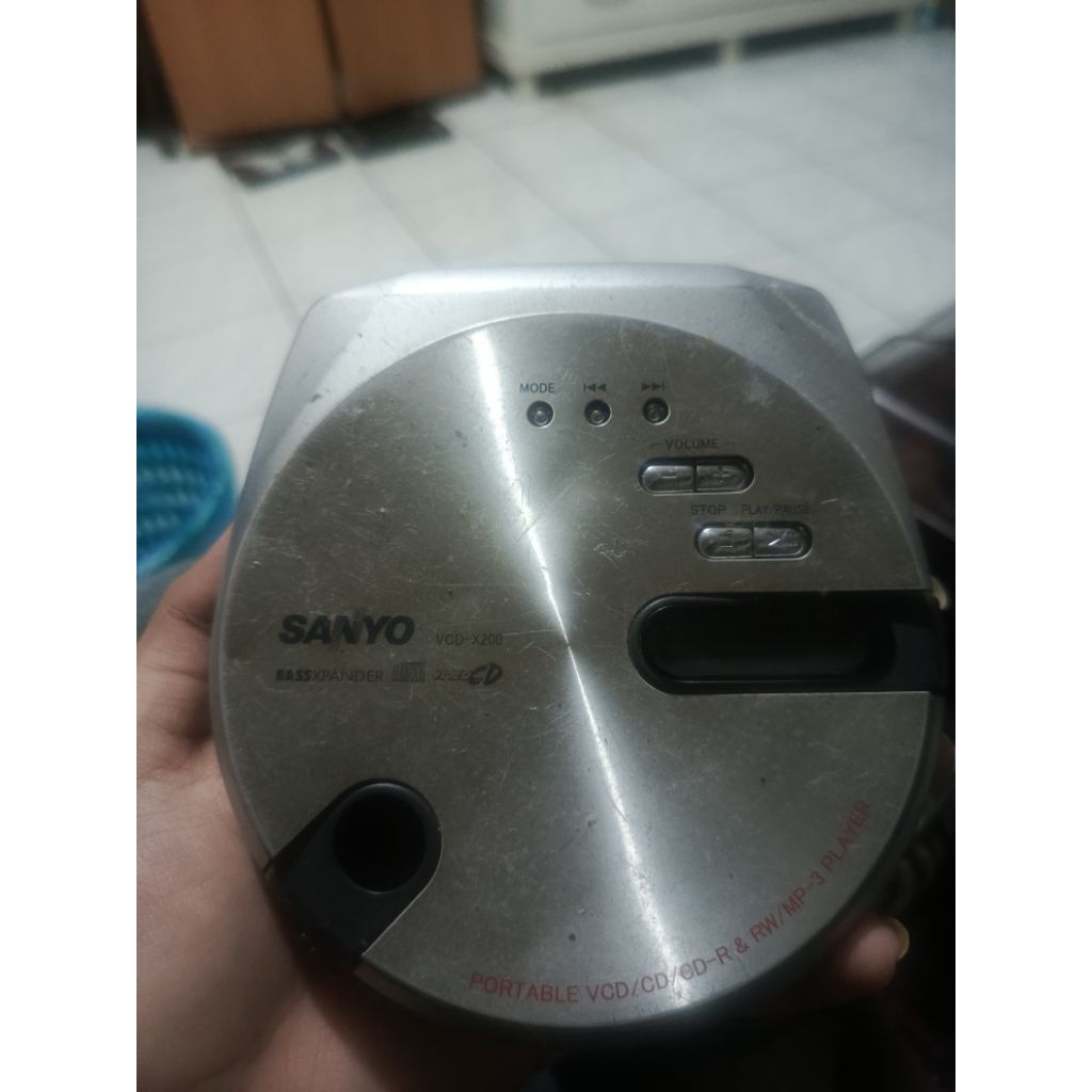 discman Sanyo vcd-x200 (rusak)