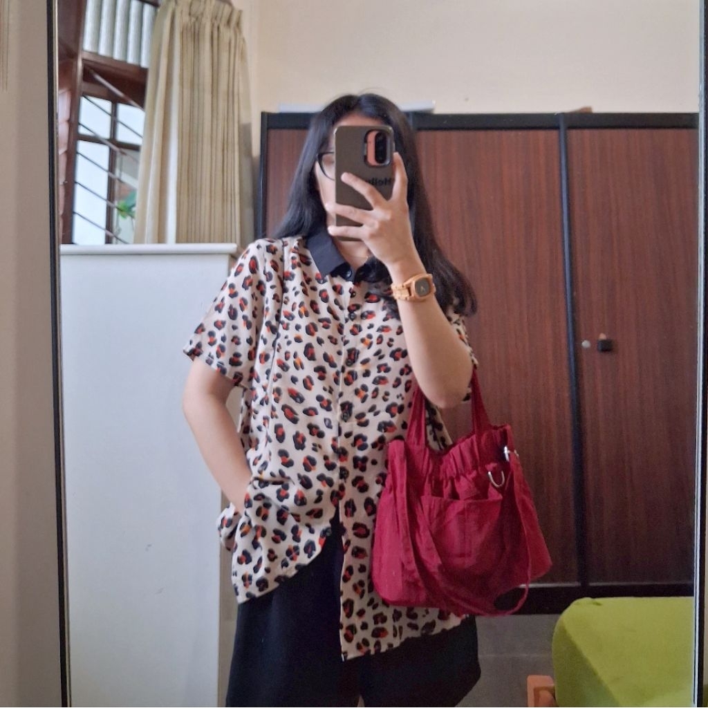 kemeja leopard/leopard blouse preloved